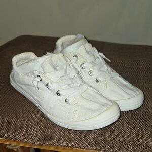 Roxy Cream Sneakers